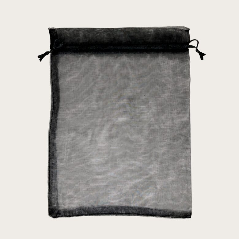 Organzas maisiņš 15 x 20 cm melnā krāsā