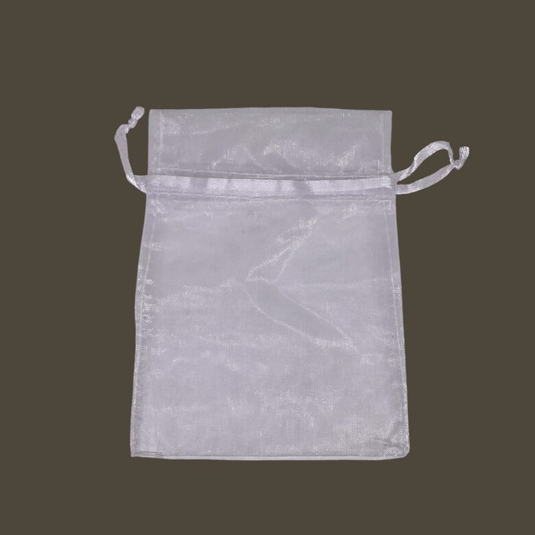 Organzas maisiņš 10 x 13 cm baltā krāsā