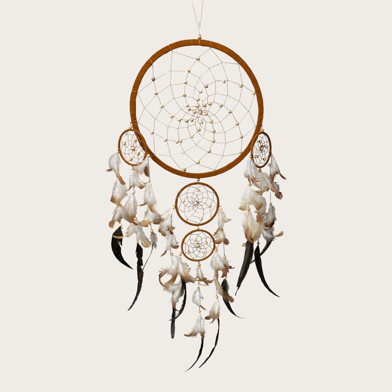 	Sapņu ķērājs Bali (zamšādas audums kafija ar pienu krāsā) XL ( 32 cm)