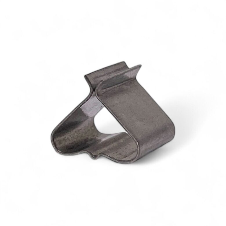Metal sustainer for wooden wicks