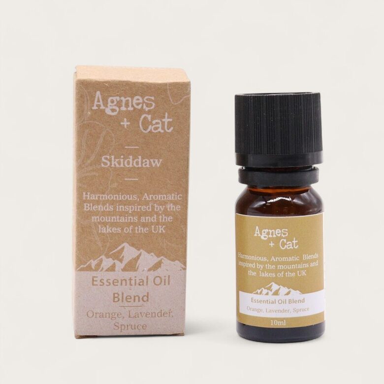 Ēterisko eļļu maisījums  Skiddaw Box - apelsīns, lavanda un egle 10 ml