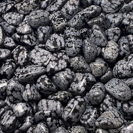 	Sniegotais Obsidiāns (dažāds dizains) 1 gab.