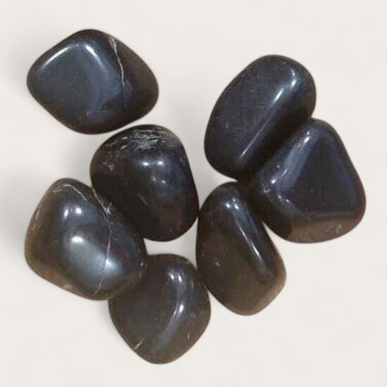 Melnais ahāts 1 gab