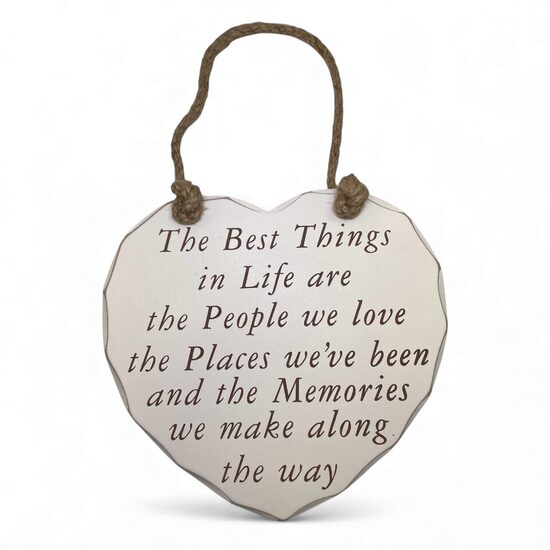 Dekors Sirds ar uzrakstu The Best things are