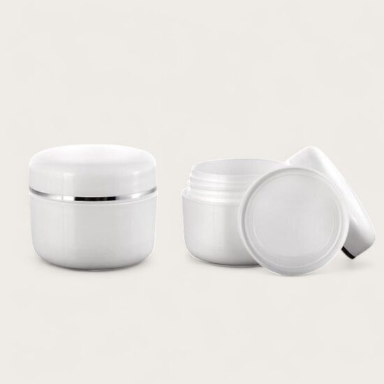 Plastmasas trauciņš balts ar sudraba strīpiņu 5 ml